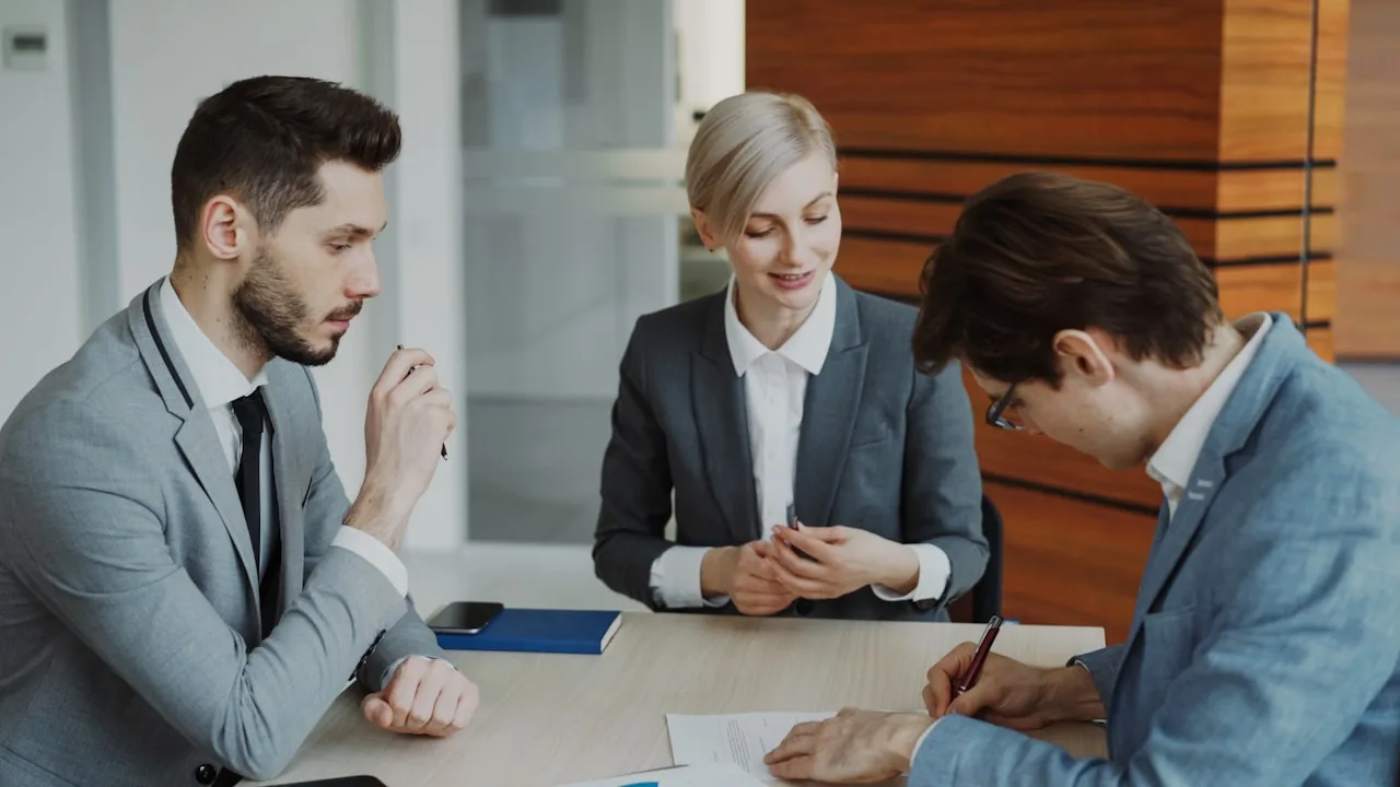 Qué significa vender "productos digitales de terceros" (y qué no es)